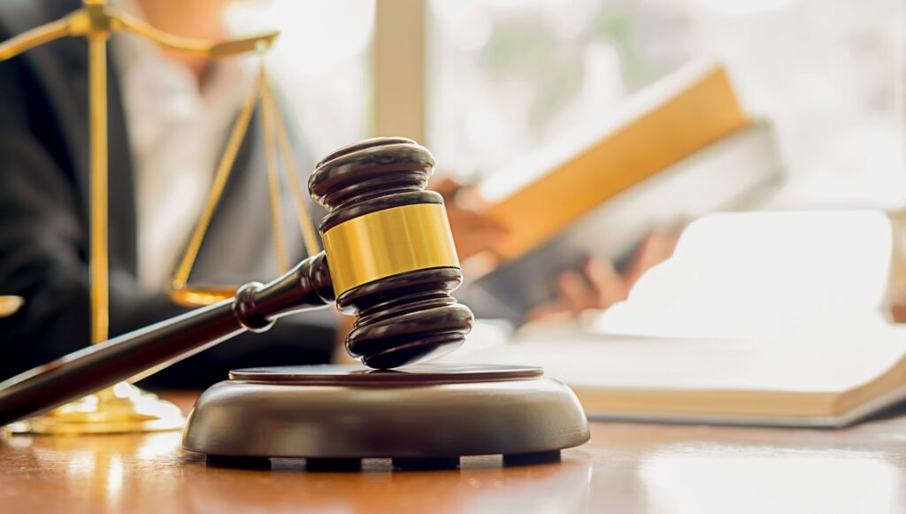 delaware trial court enforces policy language limiting who can satisfy self insured retention
